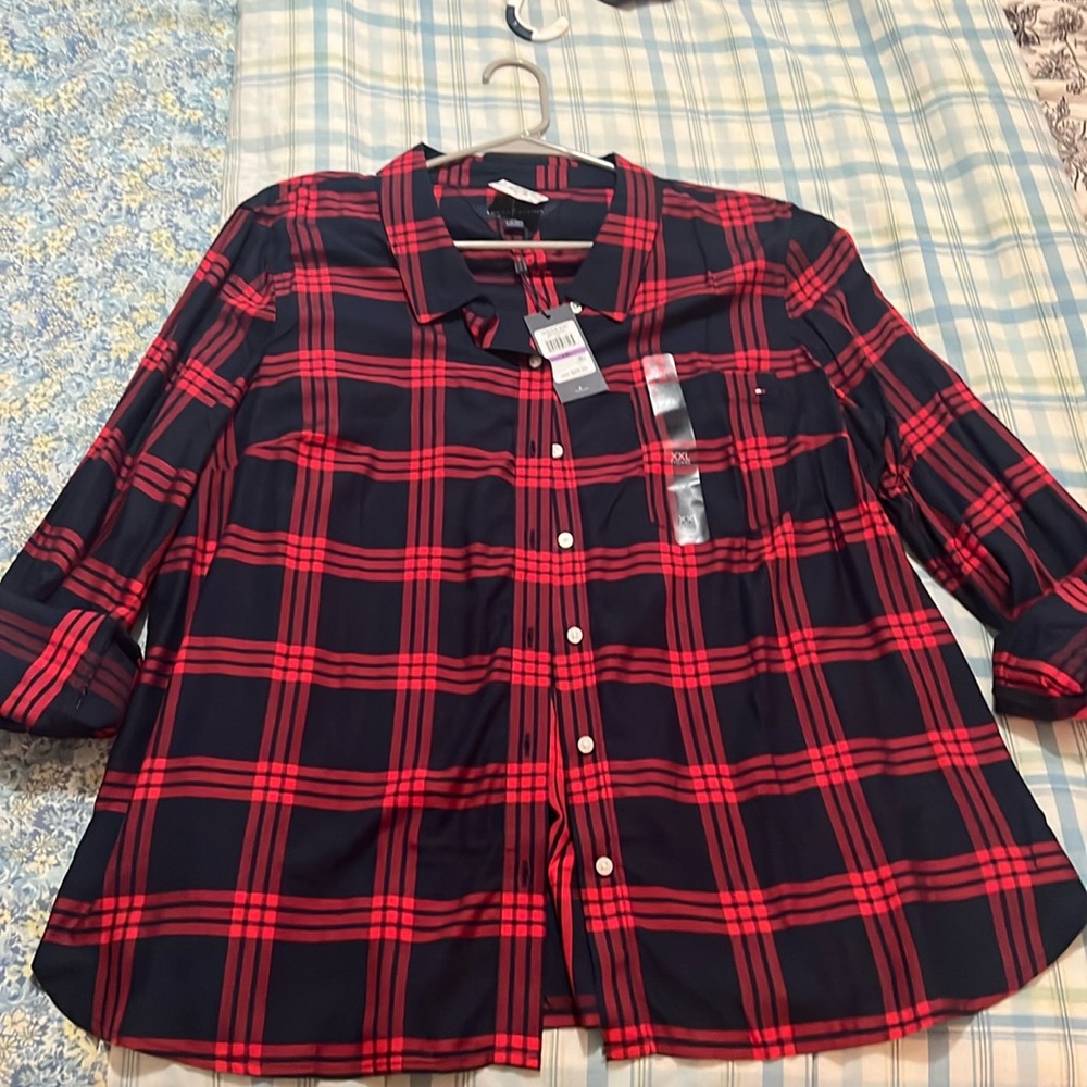 Tommy Hilfiger long sleeve. Size XXL